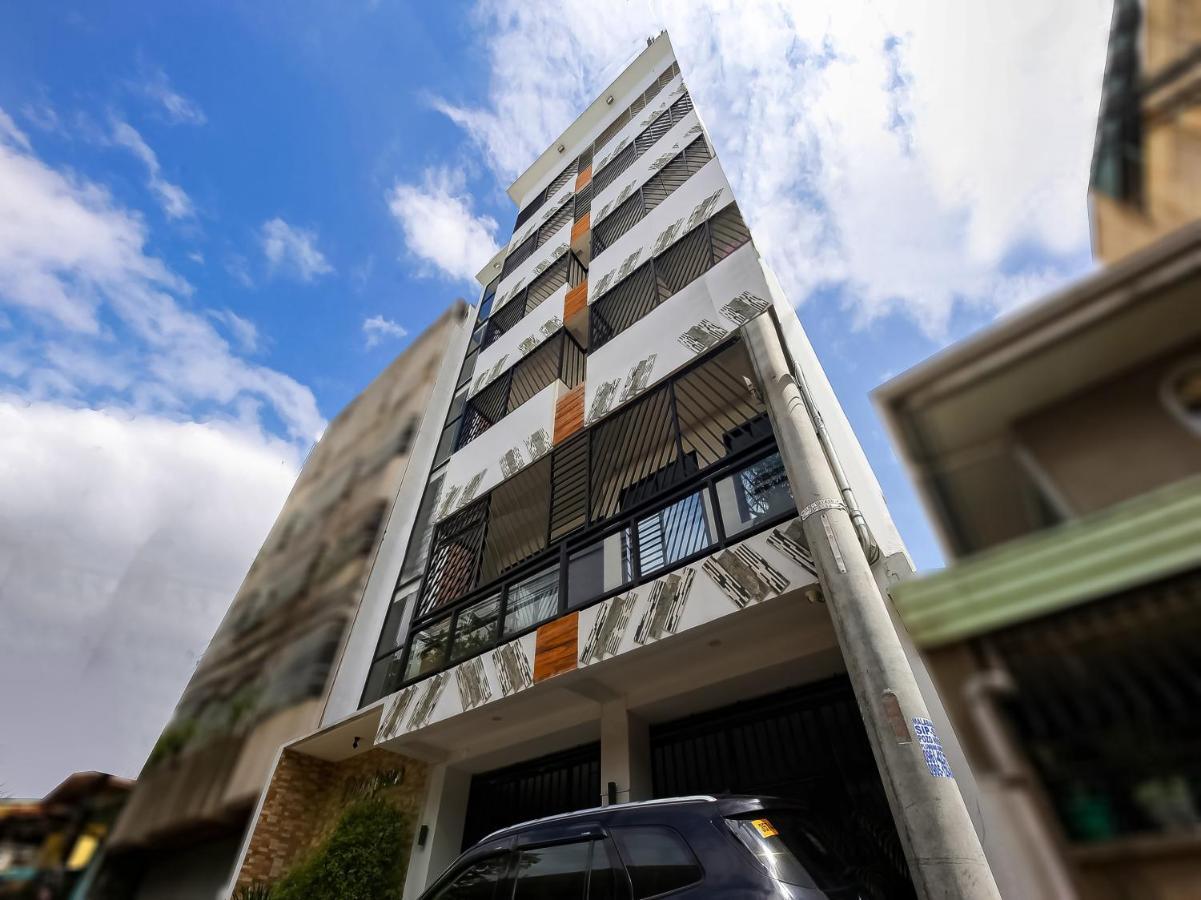 Doña Aurora Condotel Ciudad Quezon Exterior foto