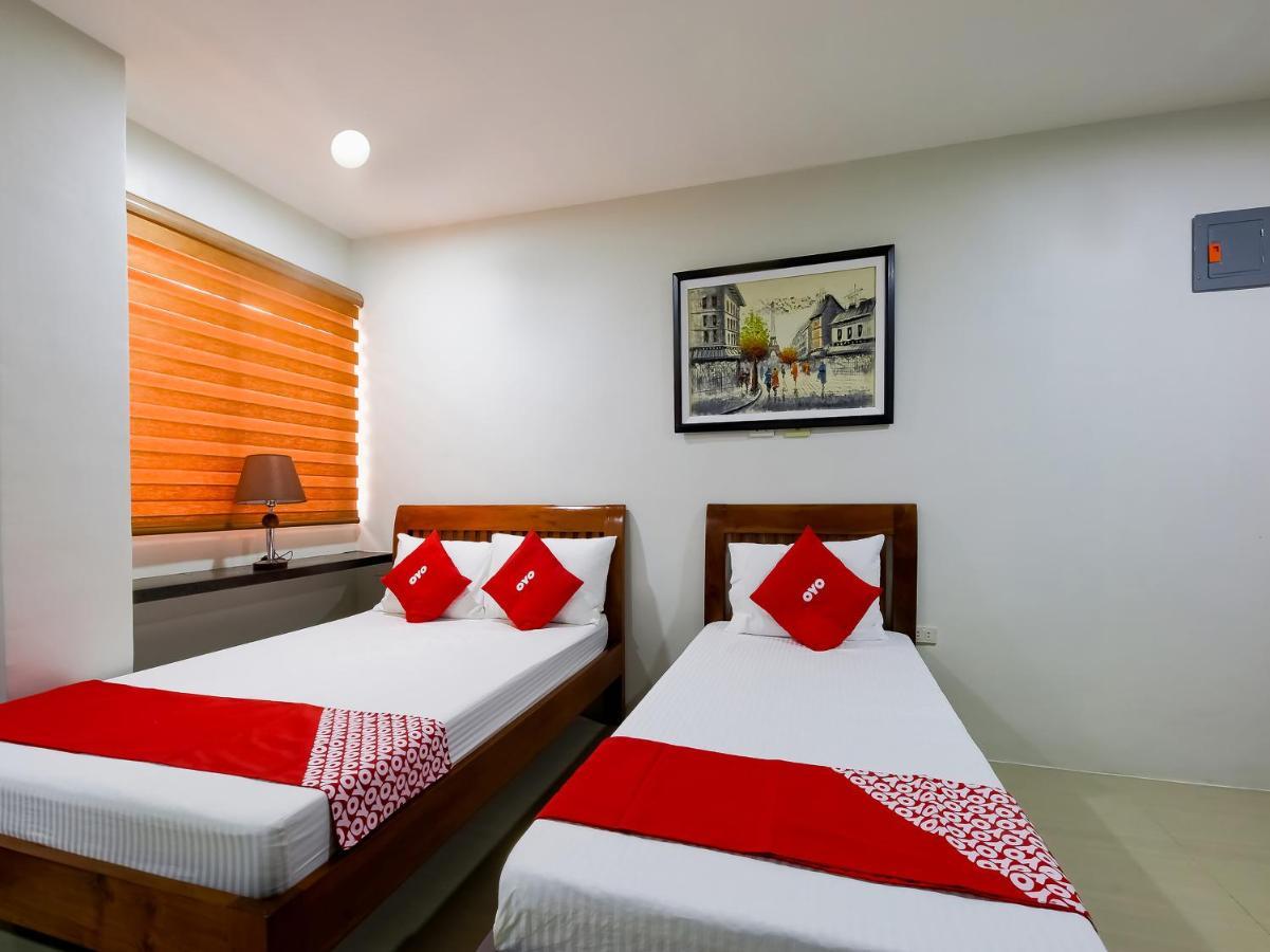 Doña Aurora Condotel Ciudad Quezon Exterior foto