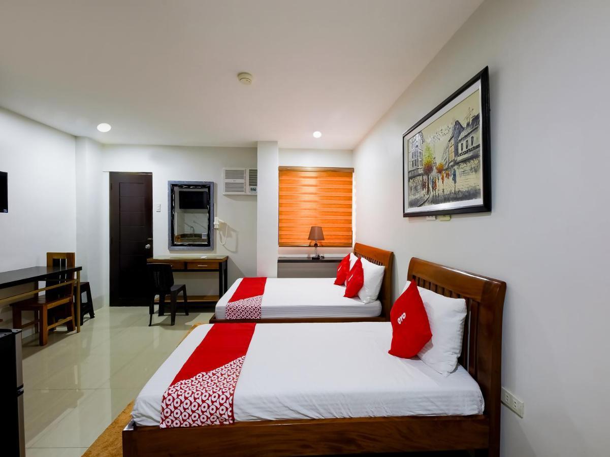 Doña Aurora Condotel Ciudad Quezon Exterior foto