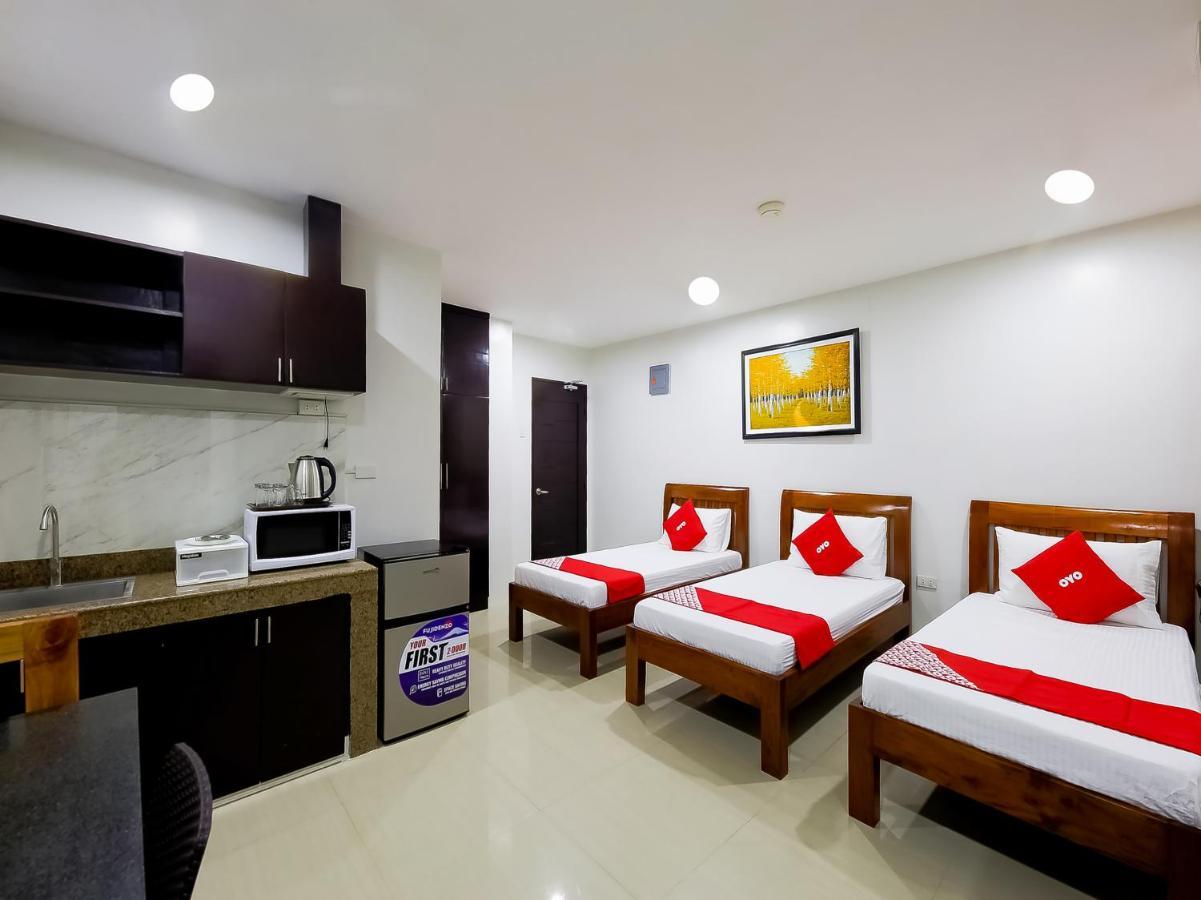 Doña Aurora Condotel Ciudad Quezon Exterior foto