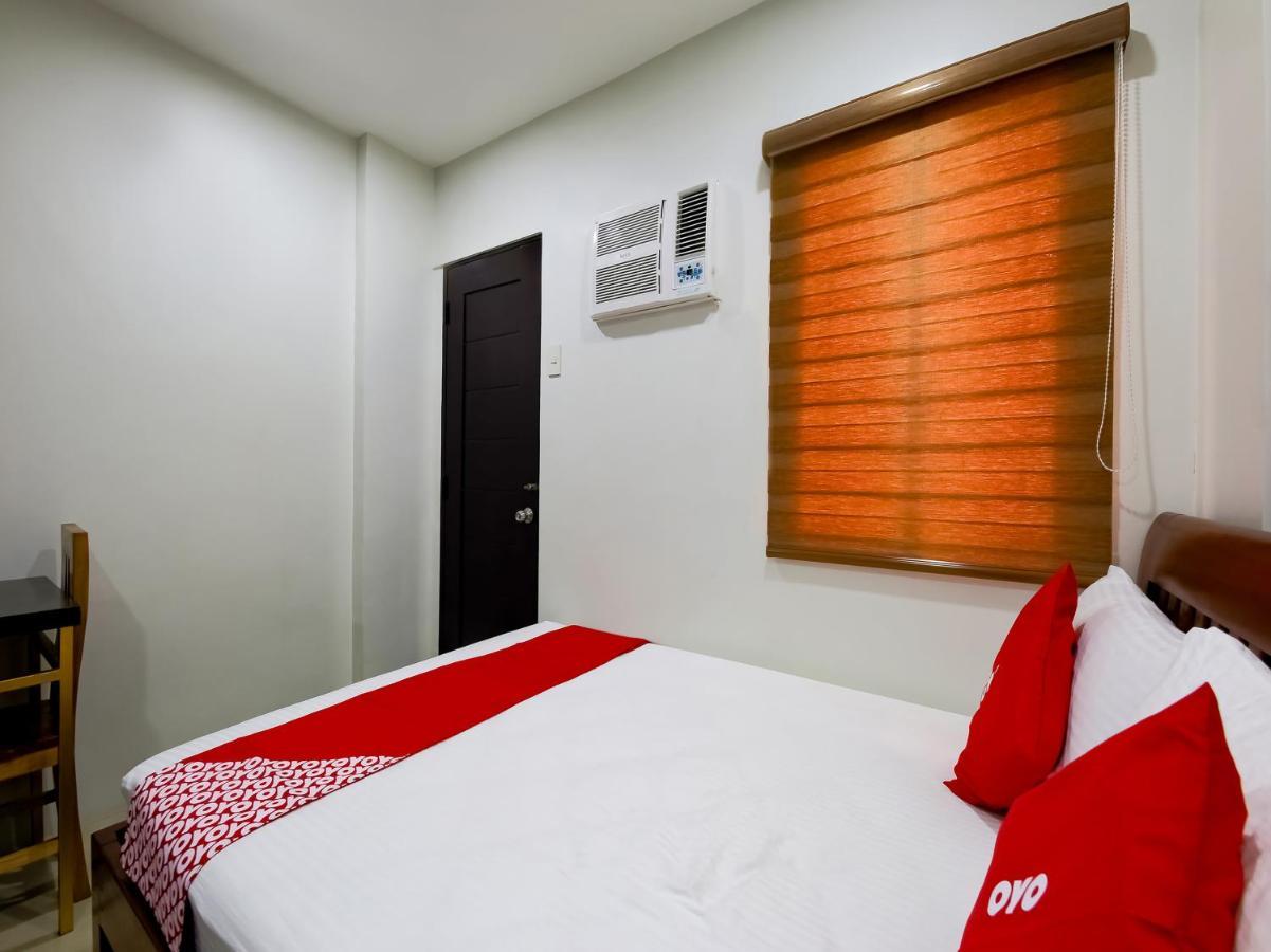 Doña Aurora Condotel Ciudad Quezon Exterior foto