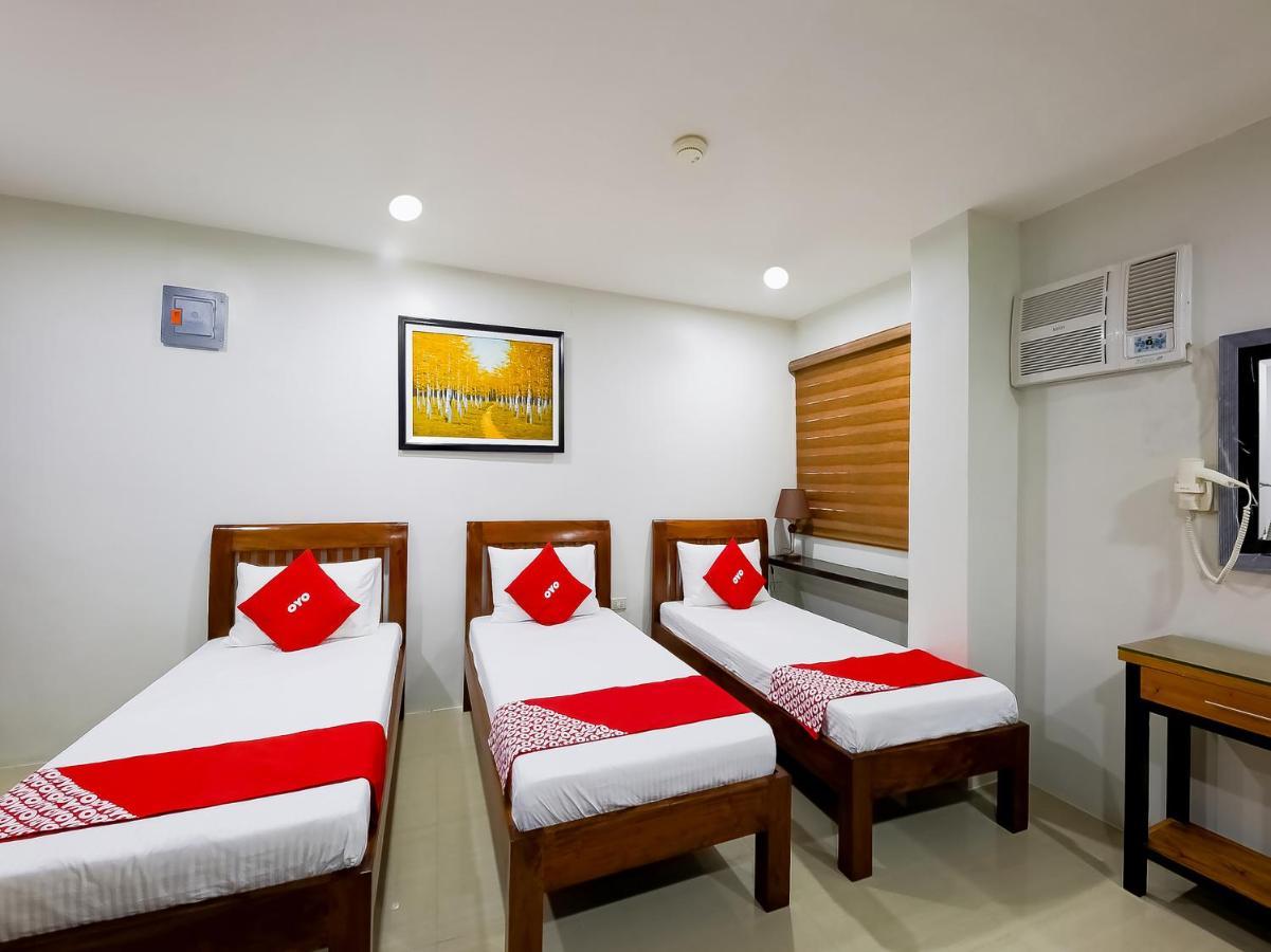 Doña Aurora Condotel Ciudad Quezon Exterior foto