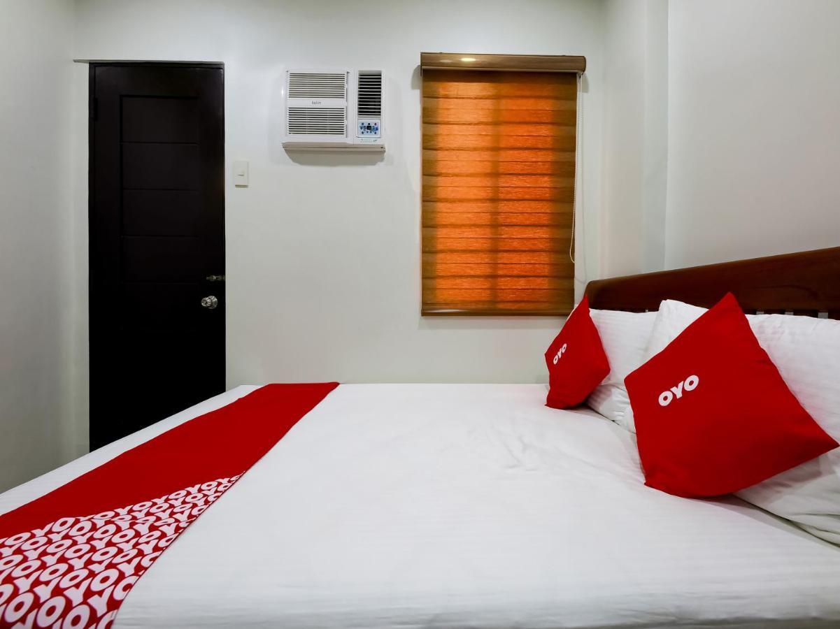 Doña Aurora Condotel Ciudad Quezon Exterior foto